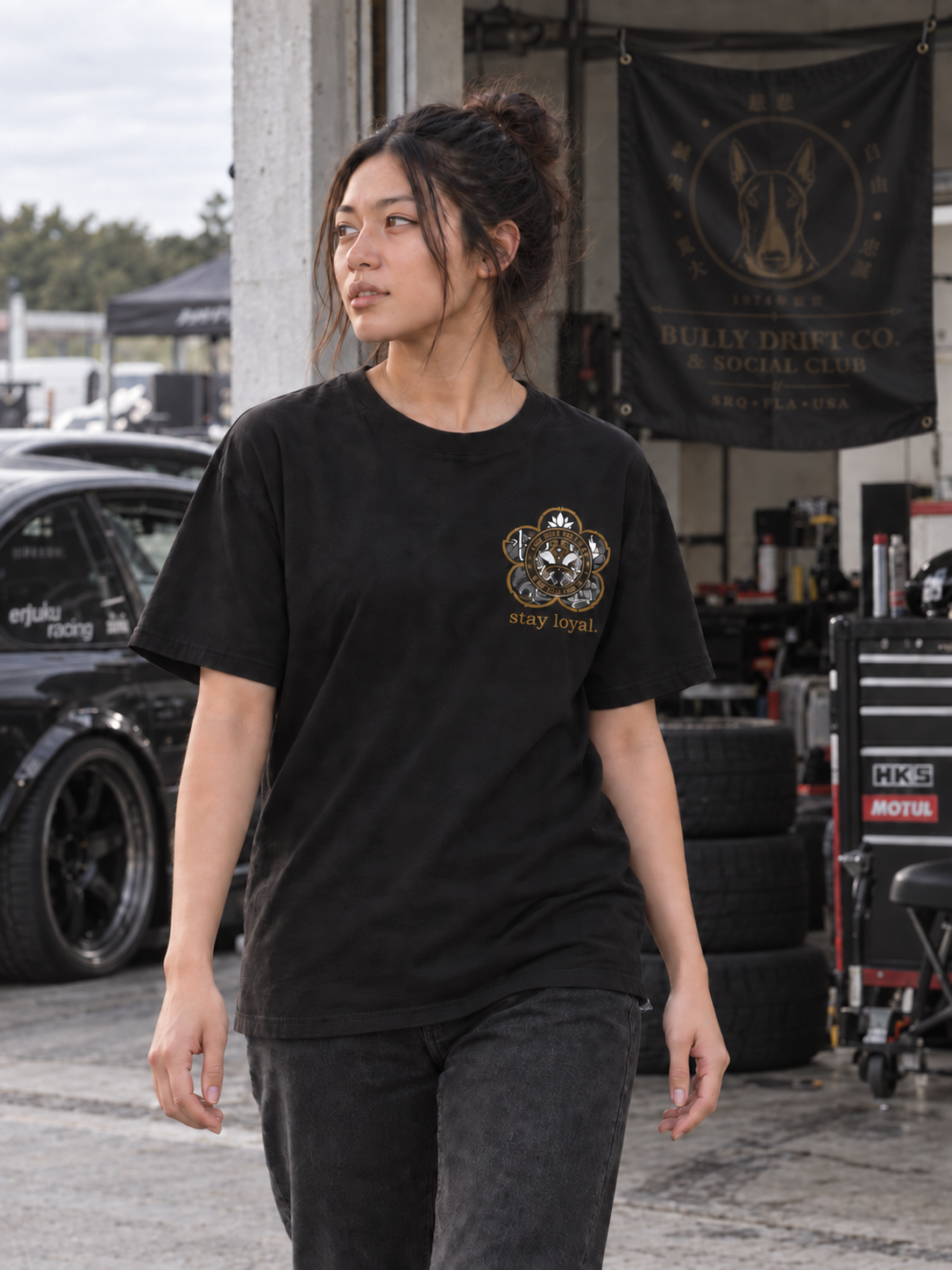 Black / front